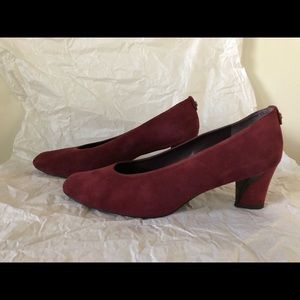 9M Stuart Weitzman Logovday Bordeaux Suede Pumps